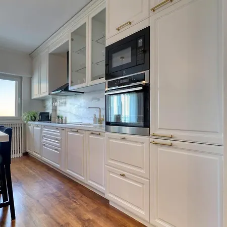 14th Luxury Flat
