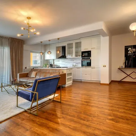14th Luxury Flat *
